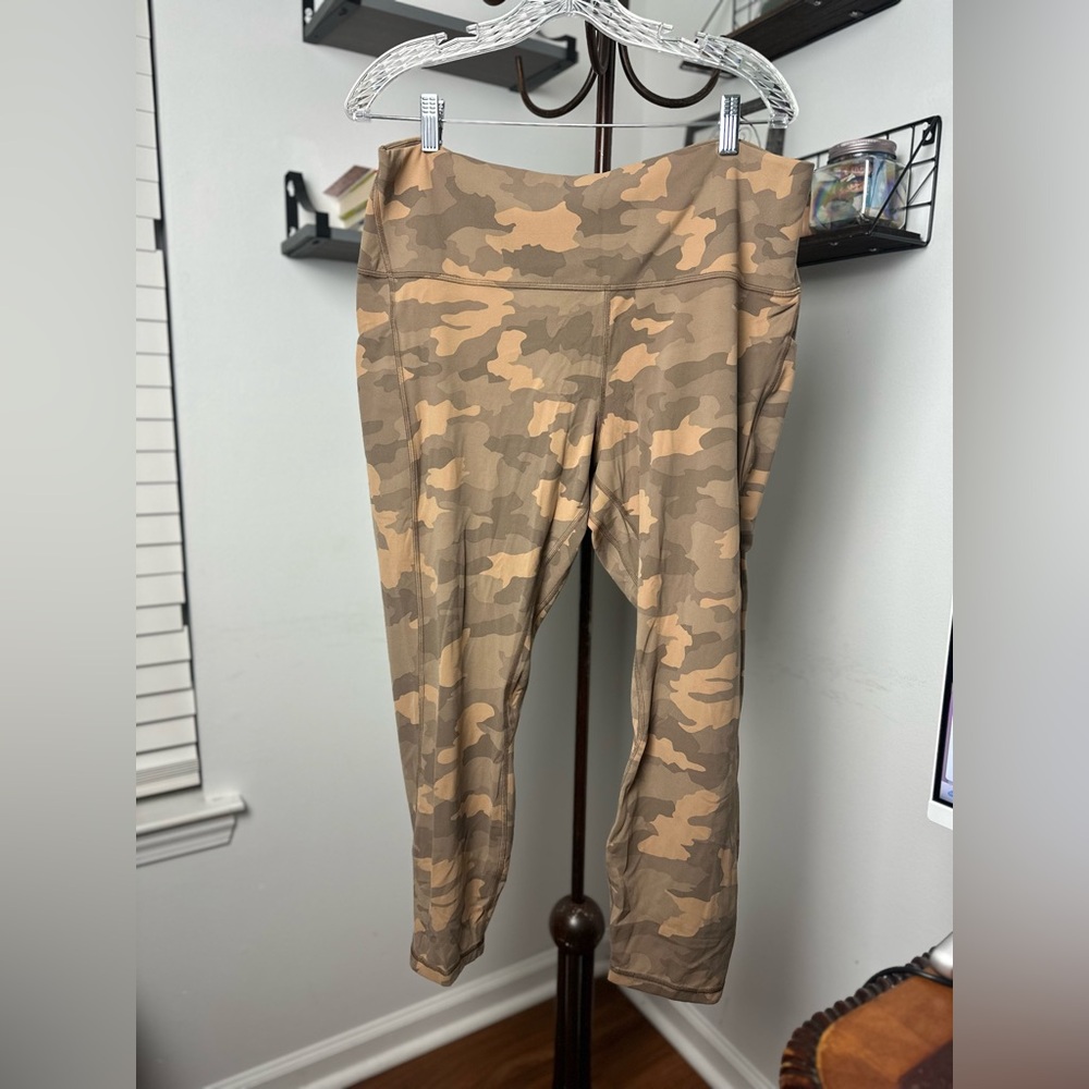 Lululemon Align High-Rise Pant 25" Heritage 365 Camo Beige Multi size 18 - Picture 3 of 9